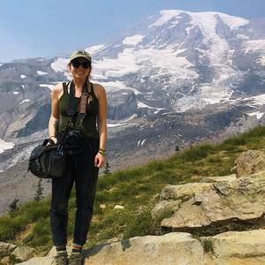 Meet your Posher, Claire